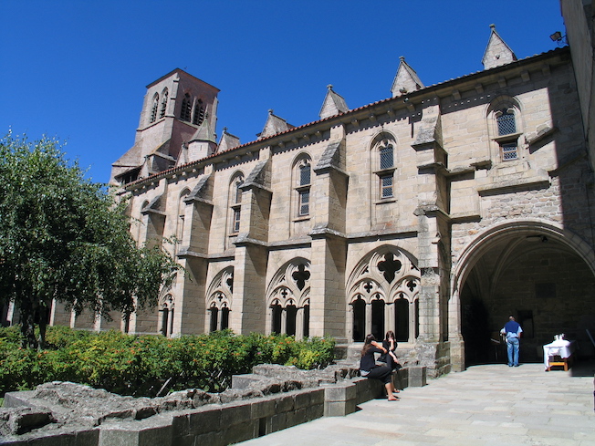 Abbatiale Saint-Robert © Pierre Aimar