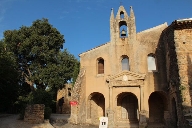 Eglise et couvent des Minimes à Pourrières © Pierre Aimar