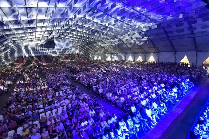 © Francis Vernhet © Francis Vernhet