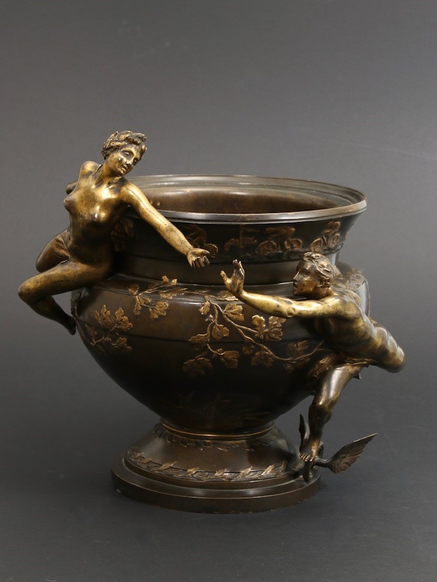 Trophée du Bol d’or. 1894. François-Raoul Larche (1860-1912). Collection Musée National du Sport © Musée National du Sport Trophée du Bol d’or. 1894. François-Raoul Larche (1860-1912). Collection Musée National du Sport © Musée National du Sport
