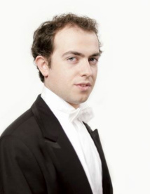 Les Dimanches de l’Orangerie… François Dumont, piano, château St-Estève, Uchaux (84), le 11 janvier à 17h