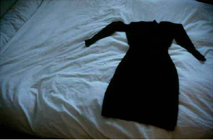 Dolorès Marat. La robe noire, 1988, tirage Fresson, ex 8/10 Dolorès Marat. La robe noire, 1988, tirage Fresson, ex 8/10