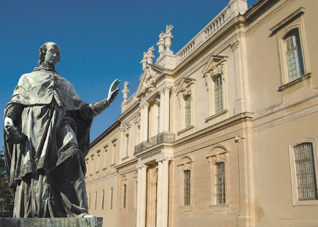 Statue Inguimbert Hotel Dieu  © Ville de Carpentras