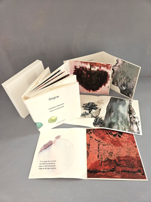 Saint-Étienne, Estampille : « Ôrigine », de Jocelyne Clémente et Patricia Erbelding. Dhalgren Editions Saint-Étienne, Estampille : « Ôrigine », de Jocelyne Clémente et Patricia Erbelding. Dhalgren Editions