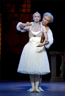 Coppélia de Leo Delibes à l'Opéra de Nice. Par Christian Colombeau Coppélia de Leo Delibes à l'Opéra de Nice. Par Christian Colombeau