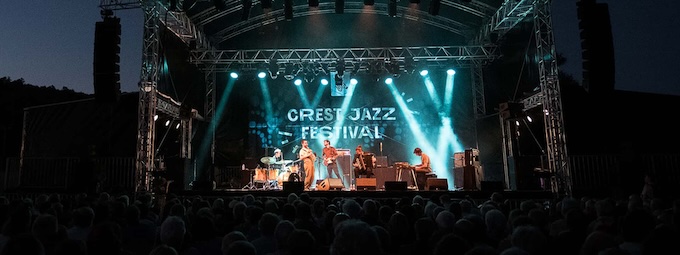 Crest Jazz Festival 2025 aura lieu du dimanche 27 juillet au samedi 2 août 2025 ! Crest Jazz Festival 2025 aura lieu du dimanche 27 juillet au samedi 2 août 2025 !