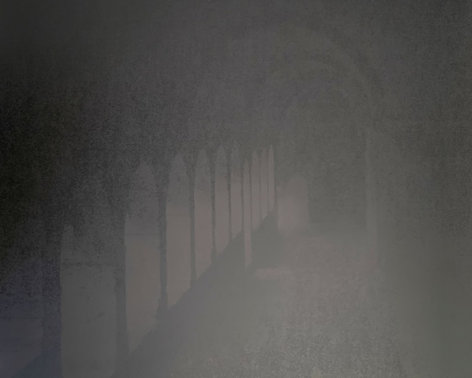 Cathédrales hermétiques, Abbaye du Thoronet, 2023. Impression chromogénique sérigraphiée avec une encre thermo-sensible. © Laurence Aëgerter Cathédrales hermétiques, Abbaye du Thoronet, 2023. Impression chromogénique sérigraphiée avec une encre thermo-sensible. © Laurence Aëgerter