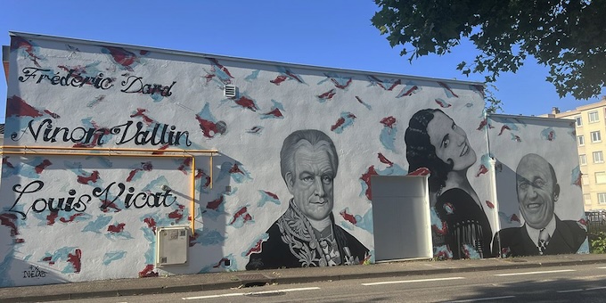 Mur des nord-Isérois célèbres ( 2024). Louis Vicat (1786-1861) ; Ninon Vallin (1886-1961) ; Frédéric Dard (1921-2000) Mur des nord-Isérois célèbres ( 2024). Louis Vicat (1786-1861) ; Ninon Vallin (1886-1961) ; Frédéric Dard (1921-2000)