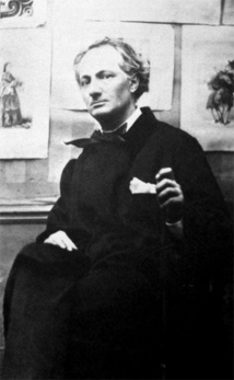 Étienne Carjat (1828-1906), Baudelaire aux estampes, 1863, photographie, portrait-carte, Paris, Bibliothèque nationale de France © BnF
