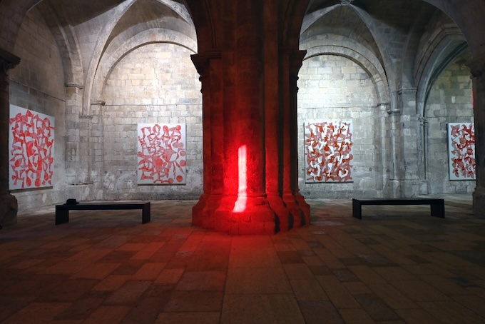 Vues in situ de l'exposition Variations rouges © JMDAgruma