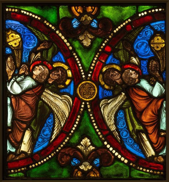 Anges thuriféraires dans deux demi-médaillons affrontés   New York, Metropolitan Museum of Art, 1977.346.1
