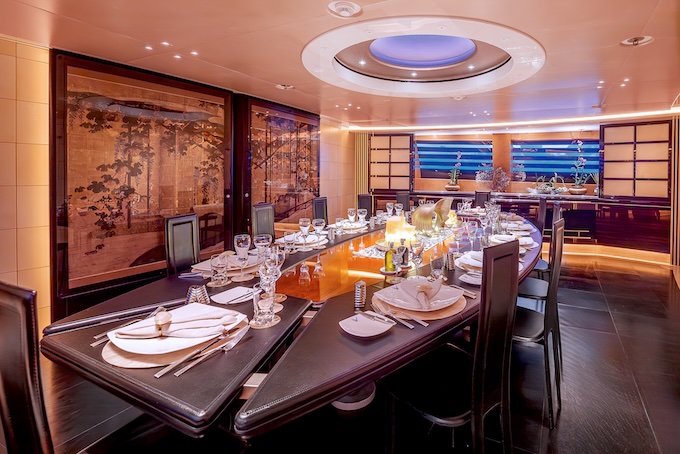 Jumeirah Maltese Falcon Interior Restaurant