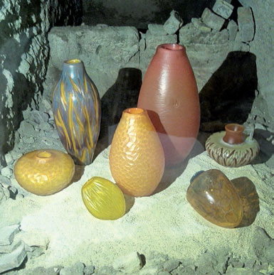 Antoine Pierini, accumulation de jarres et amphores. Antoine Pierini, accumulation de jarres et amphores.