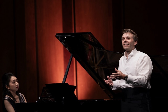 Qiaochu Li, piano & Benjamin Bernheim, ténor © Monika Rittershaus