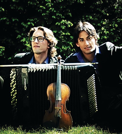 Yardani Torrès-Maiani, Violon - Guillaume Leroy, Accordéon, Alto Yardani Torrès-Maiani, Violon - Guillaume Leroy, Accordéon, Alto