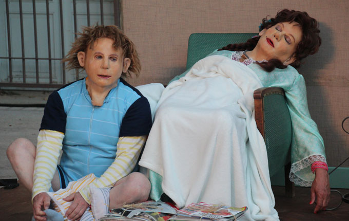 Derrière les masques, l’enfant, Roland Peyron et la mère, Jacques Germain Derrière les masques, l’enfant, Roland Peyron et la mère, Jacques Germain