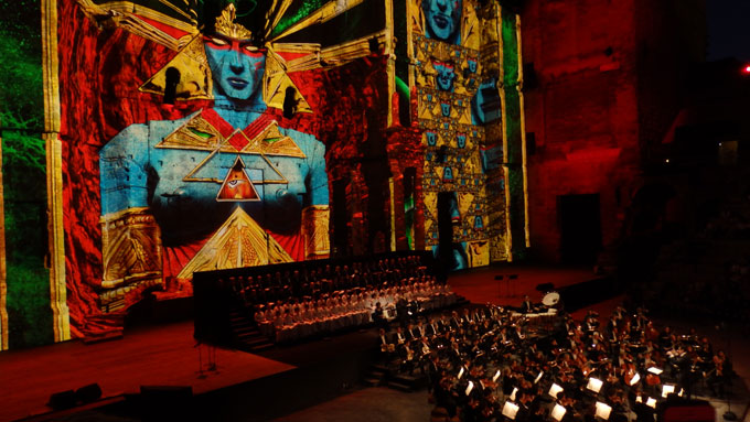 Requiem de Verdi – Chorégies d’Orange 2016 : Cosmos, vent du nord et palais antiques