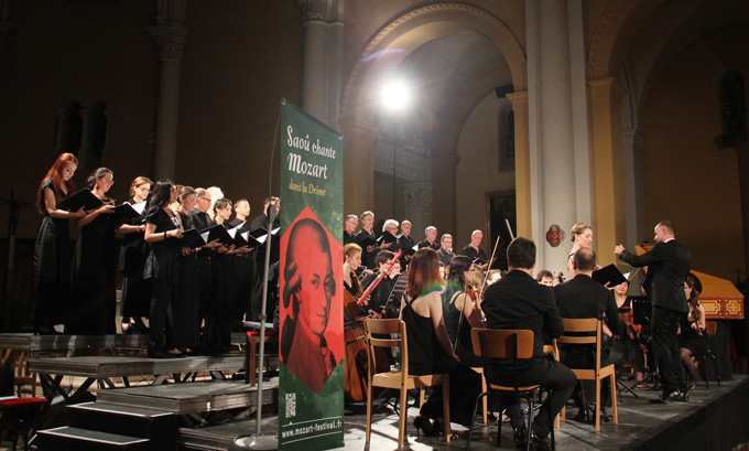 Franck Emmanuel Comte dirige le Concert de l’Hostel Dieu