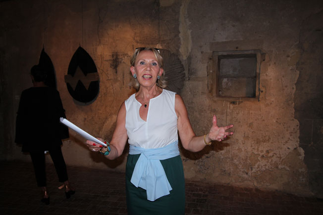 Sylvaine Boige-Faure, présidente des Amis du Prieuré de Manthes, inlassable défenseur des créateurs © Pierre Aimar