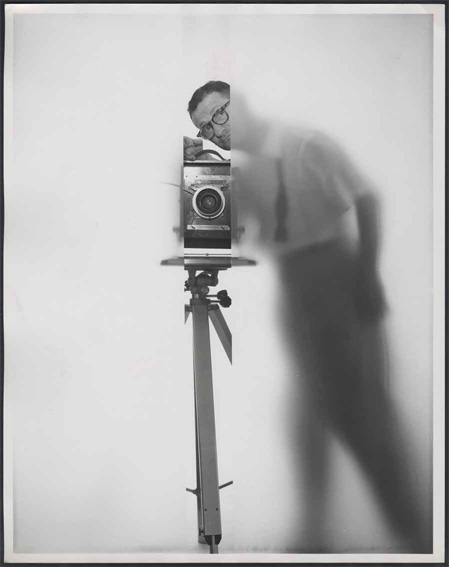 Erwin Blumenfeld autoportrait NY 1950 ˝ The Estate of Erwin Blumenfeld Erwin Blumenfeld autoportrait NY 1950 ˝ The Estate of Erwin Blumenfeld