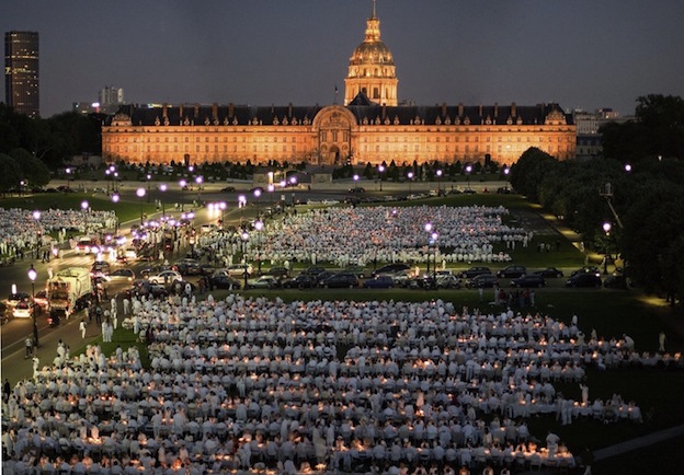 Diner en Blanc 2006 Paris Invalides