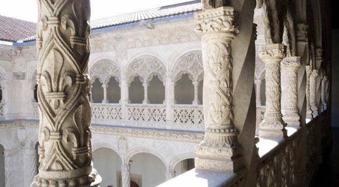 Détail de la galerie supérieure du cloître du Colegio de San Gregorio, Valladolid © Ministerio de Cultura