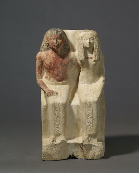 Statue du confiseur d’Amon Samout et de sa femme, la dame Moutnefert Vers le règne de Thoutmosis II © 2008 Musée du Louvre / Christian Décamps