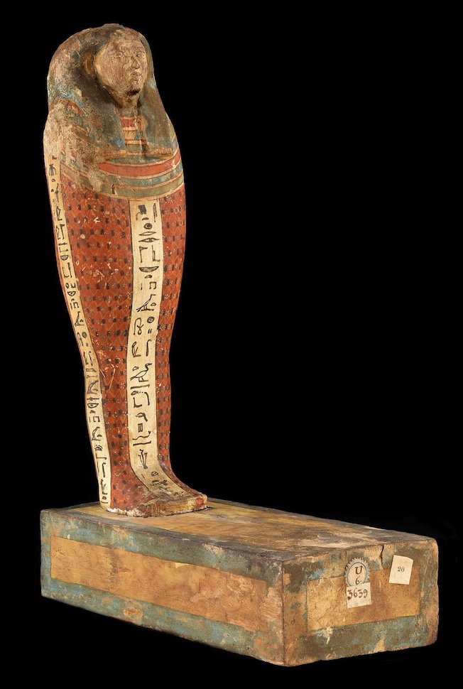 Statuette du dieu Ptah-Sokar-Osiris, Basse Époque (664-332 av. J.-C.), bois peint. © Musée du Louvre, Dist. RMN-Grand Palais / Georges Poncet