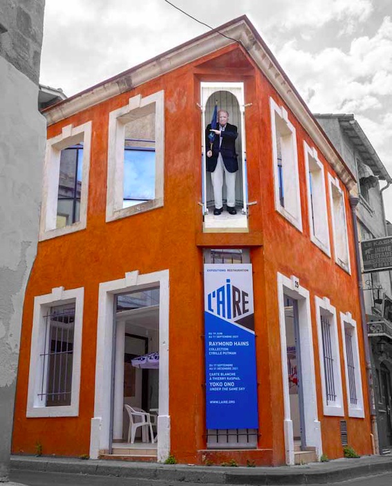 Arles, galerie L'Aire. Yoko Ono : Under the same Sky. Du 18 septembre au 31 décembre 2021 Arles, galerie L'Aire. Yoko Ono : Under the same Sky. Du 18 septembre au 31 décembre 2021