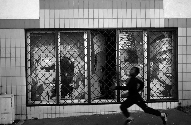 Paris. 2013 © Abbas - Magnum Photos