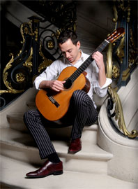 Thibault Cauvin, guitare © Bernard Benant - Sony Music Thibault Cauvin, guitare © Bernard Benant - Sony Music