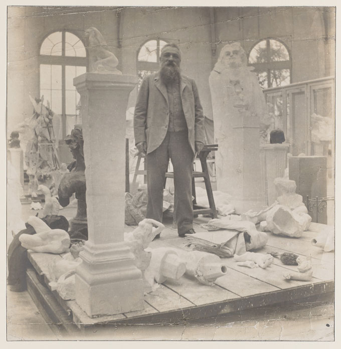 Rodin dans son atelier au milieu de ses oeuvres en plâtre, Druet Eugène,épreuve gélatinoargentique
