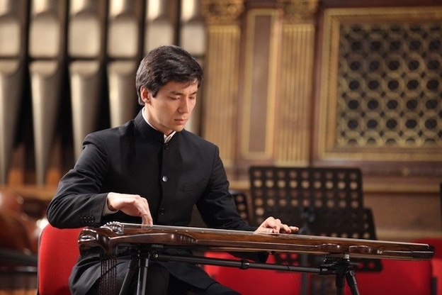 Simon Debierre, Guqin © DR Simon Debierre, Guqin © DR