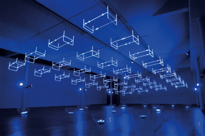 Claude Lévêque, Le Grand Sommeil, 2006 Dispositif in situ MAC/VAL, Vitry-sur-Seine Claude Lévêque, Le Grand Sommeil, 2006 Dispositif in situ MAC/VAL, Vitry-sur-Seine