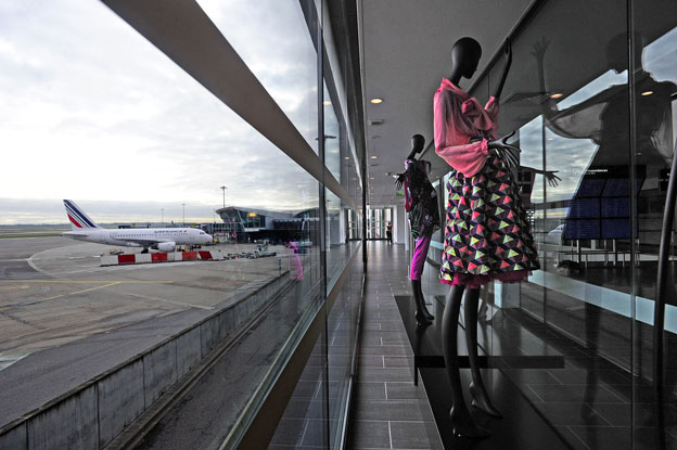 Au Fil du Voyage… Une exposition textile à l’aéroport Lyon-Saint Exupéry ! Décembre 2015