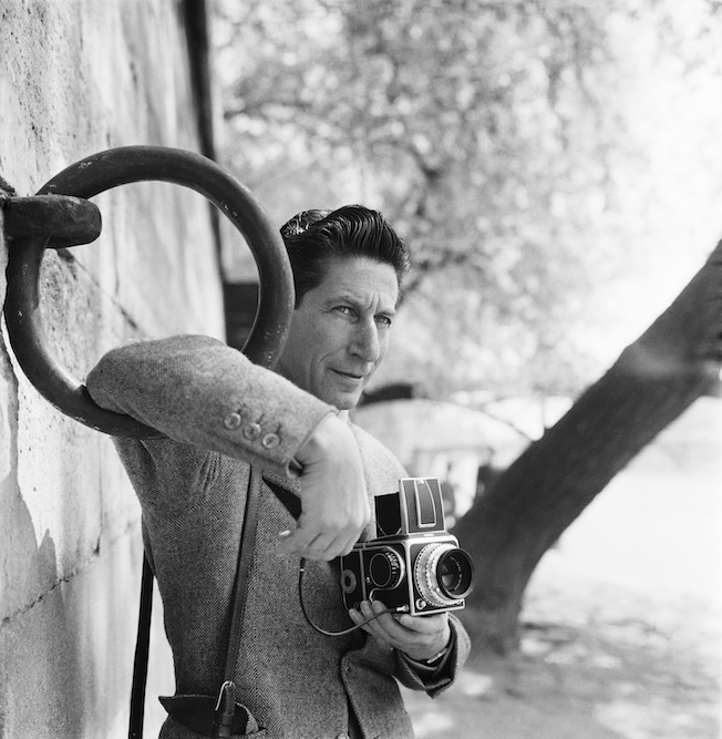 André Ostier, Paris, printemps 1957 © André Ostier / Association des Amis d’André Ostier André Ostier, Paris, printemps 1957 © André Ostier / Association des Amis d’André Ostier