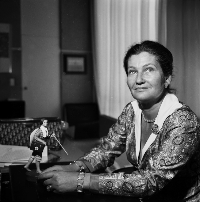 Simone Veil, vers 1975  © René Saint-Paul. All rights reserved 2025 / Bridgeman Images