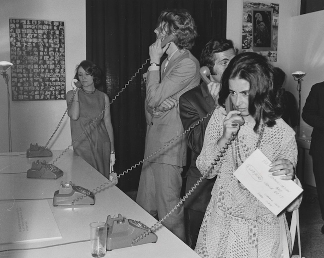 Dial-A-Poem Switzerland