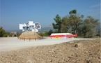 Noël Ravaud, "Assurances 1 : Paysage collateral 3",  au domaine de Grand Boise, Trets (13)