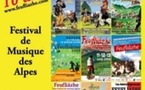 Les Alpes du Léman présentent le festival Feufliâzhe 2011 : Vni pi écutâ, shantâ, dyouèyi u danfi !. A à Plaines-Joux/Les Brasses