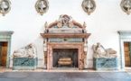 Rome. Début des travaux de restauration de la cheminée et des statues du salon d’Hercule au Palais Farnèse