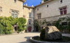 Château de Thézan ( Provence) ouverture des salles intérieures et vernissage. 1er mai au 30 septembre 2024