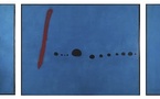 Marseille, MUCEM : installation des Bleus de Miro dans l'expo « Méditerranées »