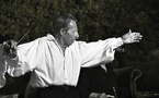 Portrait de Cyril Diederich dans le cadre des concerts au coucher du soleil. 10e édition à Oppède du 14 au 18 août 2026