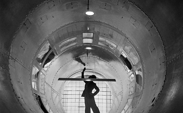 La soufflerie aérodynamique de Chalais-Meudon. Meudon (Hauts-de-Seine), 1936. © Gaston Paris / Roger-Viollet