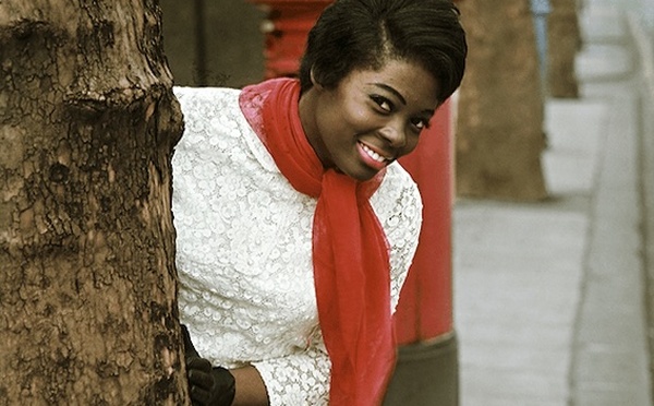 Paris, Galerie Valois :  « James Barnor, Le Style dans le viseur ». 19 octobre 2026 au 31 mars 2027