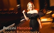 Puccini : Heroines. Éternel concert lyrique. Avec Sondra Radvanovsky, soprano et Lyric Opera Chicago : Enrique Mazzola