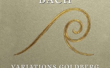 Variations Goldberg de Jean Sébastian Bach. Incrédule version ! Label Klarthe.