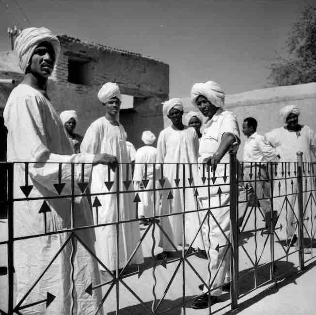 Omdurman (Soudan). Balcon de la maison du khalife. Janvier 1966. © Hélène Roger-Viollet : Roger-Viollet
